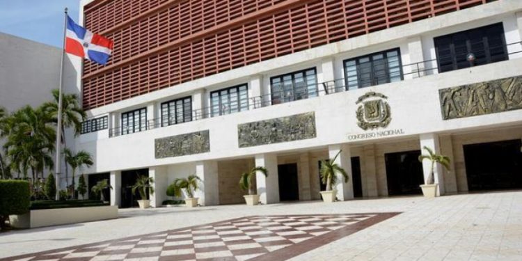 Cambio en la dirigencia política: de promover una regulación a eliminar la candidatura independiente