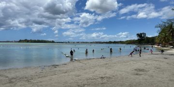 Interior y Policía prohíbe fiestas masivas en playas y balnearios en Semana Santa