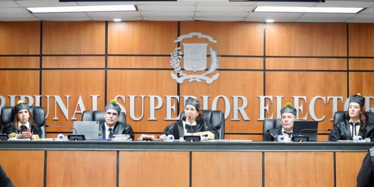 TSE conocerá este martes conflictos internos del PLD, Fuerza del Pueblo y Justicia Social