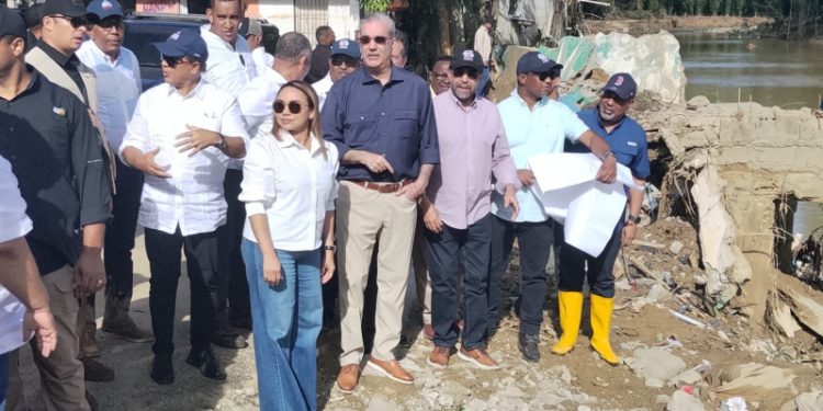 Abinader dispone ayudas y construcción de obras a personas afectadas en Gaspar Hernández