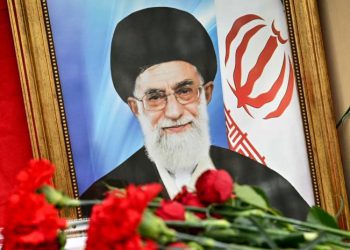 Muere la esposa del exlíder iraní Alí Jamenei