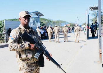 Haitianos se movilizan en Juana Méndez y alcalde alerta sobre chantajes de cerrar la frontera
