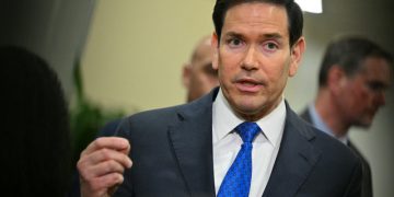 Rubio confirma que un dron cayó cerca del consulado de EEUU en Dubái