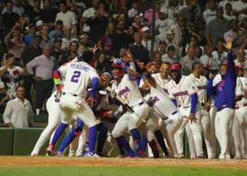 Caminero, Soto, Machado y Tatis Jr. brillan y Dominicana aplasta a Detroit en el Quisqueya