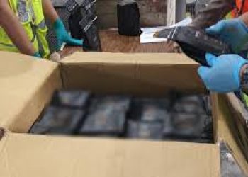 Detienen varios paquetes de café "contaminado con cocaína" que serían enviados a Australia