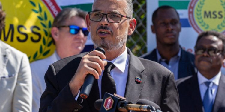 Fils-Aimé presenta nuevo gobierno de transición