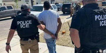 La gobernadora de Nueva York pide un alto en las redadas