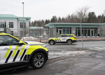 Oslo teme acto terrorismo tras explosión frente a la embajada de Estados Unidos