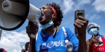 Coalición de 19 fiscales demócratas piden ayuda del TPS para haitianos