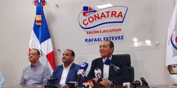 Antonio Marte dice no aumentarán pasajes; pide congelar precios de los combustibles