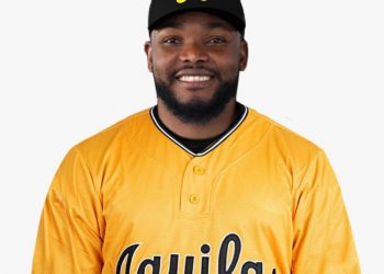 Águilas Cibaeñas contratan a los relevistas Rafael Dolis, Yoelvin Silven y Kenyi Pérez