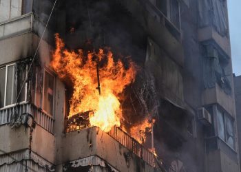 Ejército iraní responde a Trump que atacará plantas energéticas y de desalinización en la región