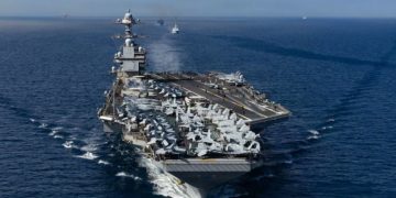 Gran portaaviones y buque destructor de la Armada de EE.UU. harán parada en Panamá