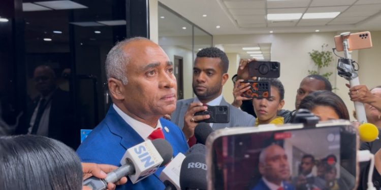 Senadores oficialistas piden a la oposición no politizar la crisis por conflicto en Medio Oriente