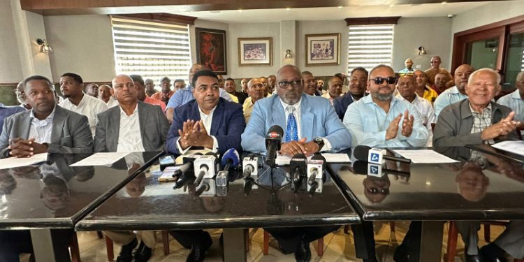 Transportistas aseguran pasajes mantendrán estabilidad de precios pese al alza de combustibles