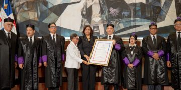 Henry Molina insta a nuevos abogados a "resistir presiones y tentaciones"