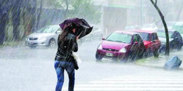 COE mantiene 16 provincias en alerta ante el riesgo de inundaciones urbanas