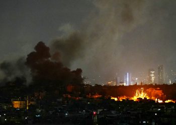Ejército israelí lanza nuevos ataques contra el sur de Beirut