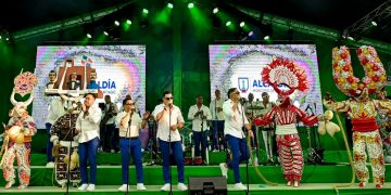 Con masiva asistencia de lechones, comparsas, personajes, familias y público en general, cierra el Carnaval de Santiago 2026