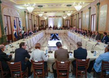 Empresarios y sector productivo nacional se comprometen con el presidente Abinader a mitigar los efectos de la crisis internacional y garantizar el abastecimiento de la canasta familiar para proteger a los sectores más vulnerables