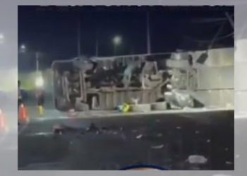 Al menos nueve muertos y 15 heridos tras accidente de bus turístico en los Andes de Perú