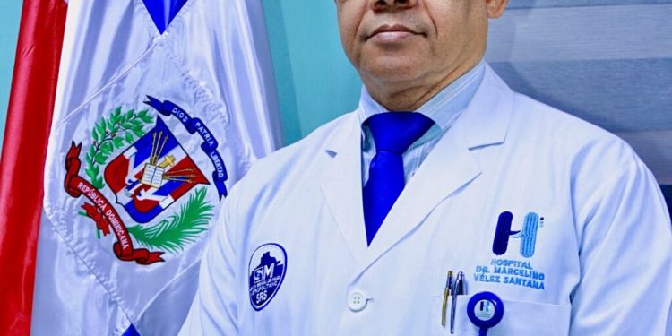 Doctor Freddy Lachapelle asume la dirección del Hospital Marcelino Vélez Santana