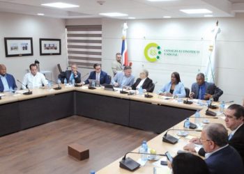Los opositores aún esperan por la invitación de Abinader a participar en dialogo nacional