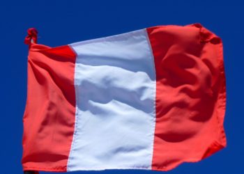 Los peruanos viven las elecciones con confusión, incertidumbre y hartazgo hacia políticos