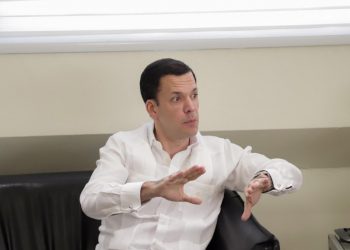 MP presenta conversaciones de Hugo Beras y Jochi Gómez sobre control en adjudicaciones