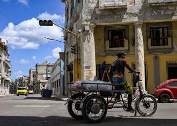 EE.UU. pide a Cuba llevar internet a la isla a través de Starlink de Elon Musk