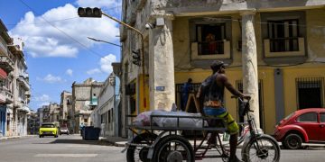 EE.UU. pide a Cuba llevar internet a la isla a través de Starlink de Elon Musk