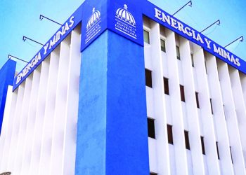 Disponen medidas para el ahorro de energía en las entidades públicas