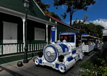 Roco Tren Turístico, una nueva forma de explorar la ruta histórica de Santiago durante Semana Santa