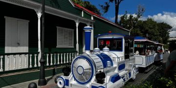 Roco Tren Turístico, una nueva forma de explorar la ruta histórica de Santiago durante Semana Santa