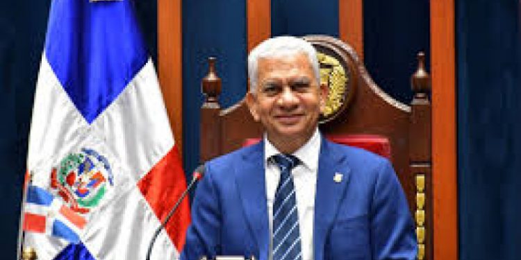 El presidente del Senado resalta momento de "revolución jurídica" en el país