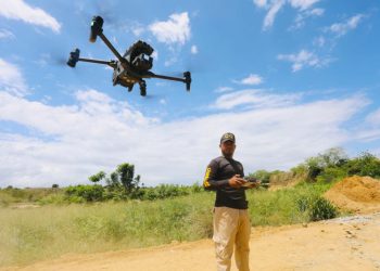 Drones de última generación patrullan y vigilan la frontera