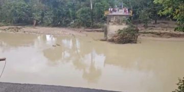 Gobierno dice buscará solución permanente a puente sobre el Camú