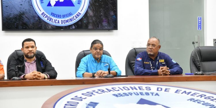 Aumentan a 30,000 los desplazados, seis estructuras colapsadas y 14 comunidades incomunicadas