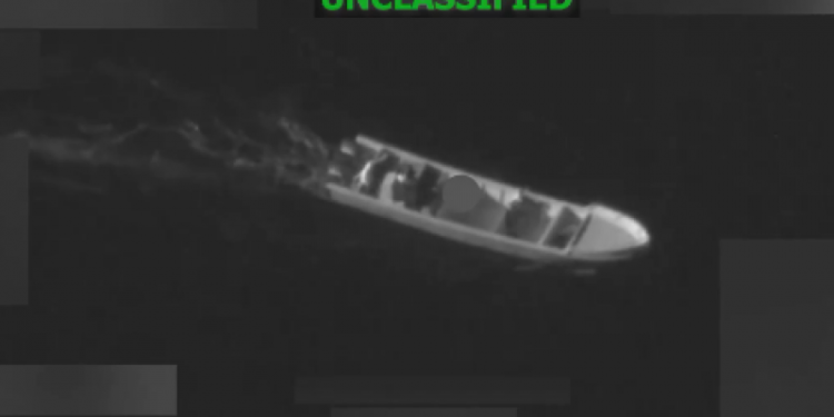 EE.UU. mata a cinco hombres en ataques a dos lanchas en el Pacífico