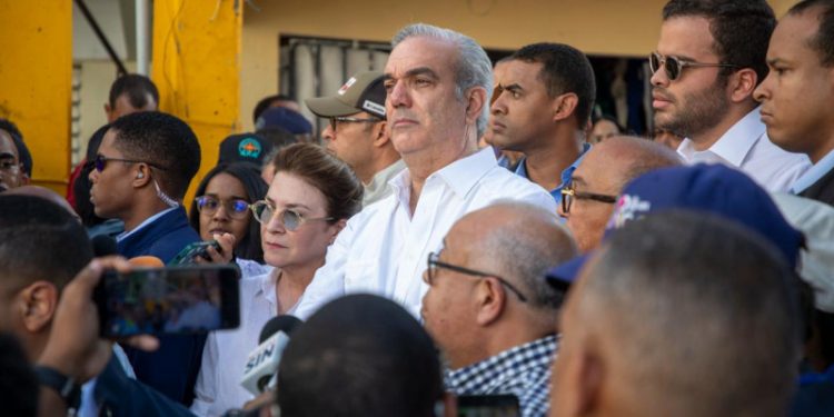 Abinader está presionando para que Puerto Plata "vuelva a la normalidad"