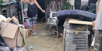 Villa Montellano queda entre el lodo y la pérdida