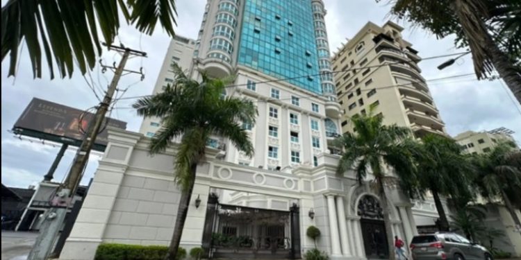 Aeronaves, embarcación recreativa y apartamentos vinculados a narcotraficantes serán subastados