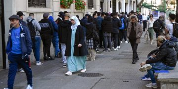 Burocracia para los indocumentados en España