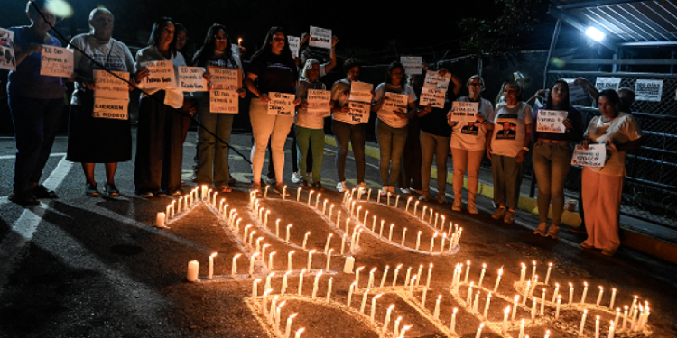 Chavismo marcha contra las sanciones a Venezuela