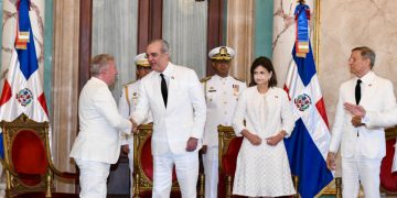 Desde Italia hasta Nueva Zelanda: Abinader recibe cartas credenciales de seis nuevos embajadores