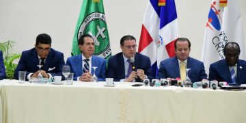 "Estamos sobrepasando muchas vicisitudes": Gobierno dice adopta sugerencias ante crisis económica