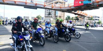 Mario Díaz propone frenar importación de motocicletas