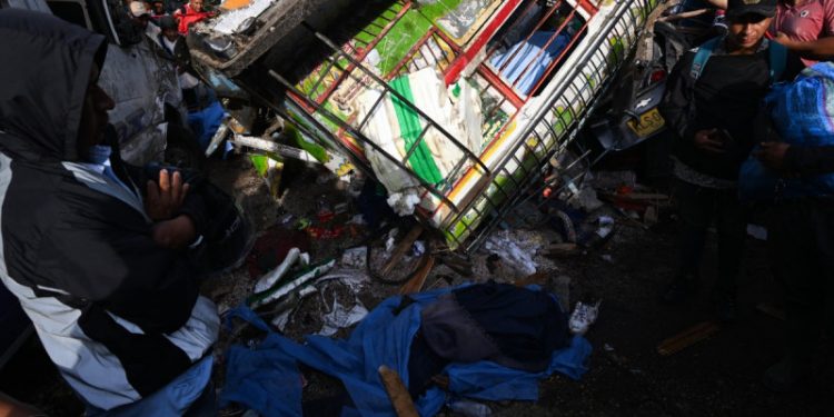 Atentado con bomba deja 20 muertos y 36 heridos en Colombia