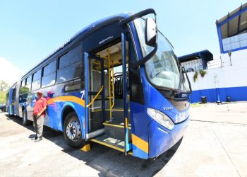 OMSA inicia nueva etapa con 15 autobuses renovados