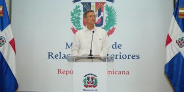 PRESIDENTE LUIS ABINADER DISPONE QUE LOS INGRESOS DE LOS CONSULADOS PASEN ALESTADO COMO PARTE DEL PLAN PARA OPTIMIZAR LOS RECURSOS PÚBLICOS